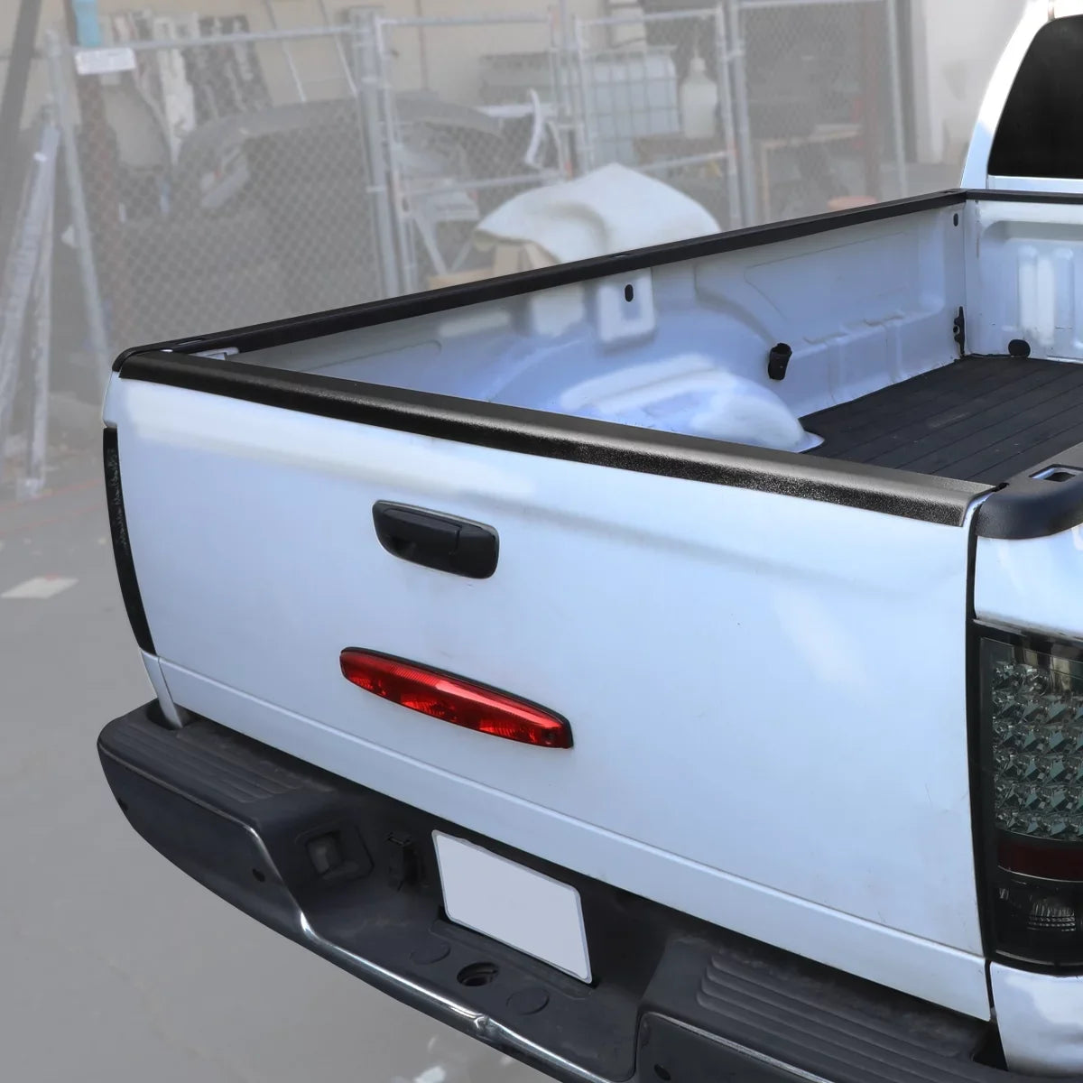 DNA Motoring BEDC-R-015 For 2000 to 2005  Tundra Bed End Rear Tail Gate Cap Molding protector 01 02 03 04