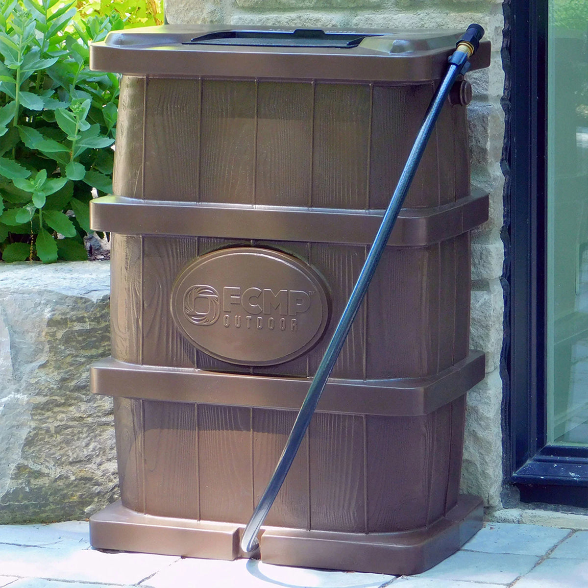 FCMP Outdoor WG4000 45 Gallon Wood Grain Rain aqua Catcher Barrel, Brown